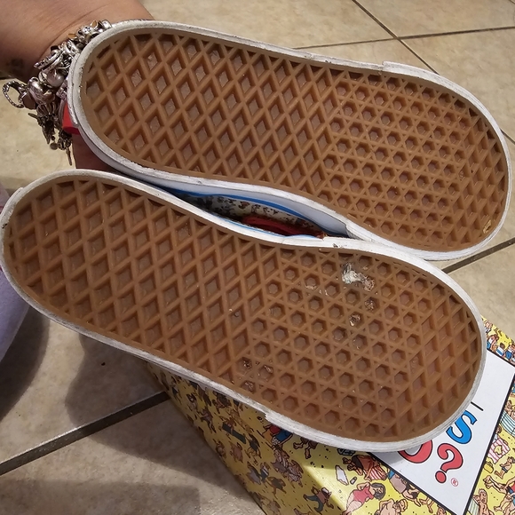 VANS Where's Waldo? Collection - Picture 5 of 7